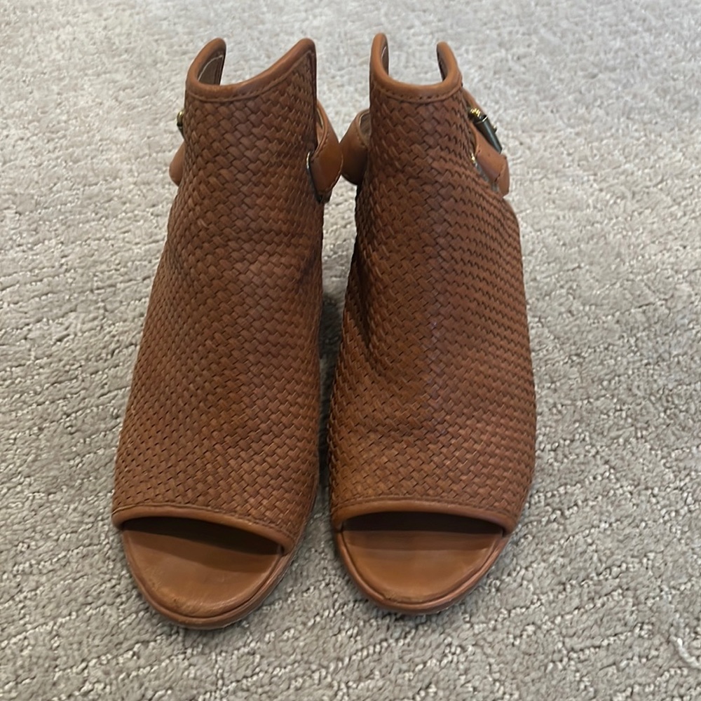 Womens Frye heels - size 8